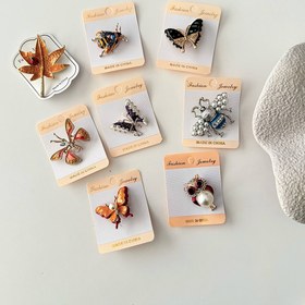 تصویر سنجاق سینه ۷ 