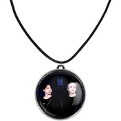 تصویر گردنبند خندالو طرح تهیونگ و جونگ کوک BTS سایز ۵ سانتیمتر 
