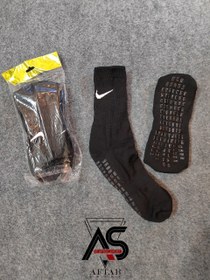 تصویر جوراب ورزشی ساق بلند NIKE مدل استپ دار مشکی NIKE