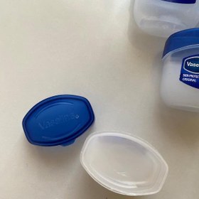 تصویر بالم لب مینی 