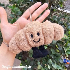 تصویر چارم بگ/ آویز کیف کروسان charm bag croissant