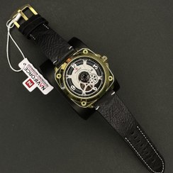 تصویر نیوی فورس مردانه موتور ژاپن کد(6500)قاب طلایی صفحه نقره ای بند مشکی 