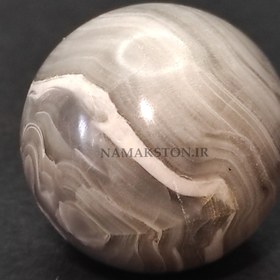 تصویر گوی مرمر قطر3 با پایه چوبی marble ball r3