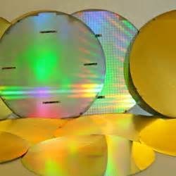 تصویر ویفر سیلیکونی نوع‌ (P)‌ مناسب برای MEMS و ترانزیستور قطر 4 اینچ با لایه طلا 