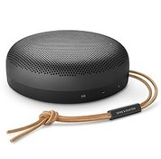 تصویر BANG & OLUFSEN BEOSOUND A1 (نسل 2) بلندگو بلوتوث ضد آب قابل حمل با میکروفون ، آنتراسیت سیاه Bang &amp; Olufsen Beosound A1 (2Nd Generation) Portable Waterproof Bluetooth Speaker With Microphone, Black Anthracite