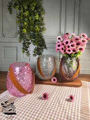 تصویر گلدان بلور طرح خورشیدی با دسته چرمی گلدان شیشه‌ای دکوراتیو بدنه برجسته با بند چرم