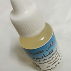 تصویر روغن کرچک تهیه شده بوسیله دستگاه پرس سرد کاملا خالص گرفته شده از دانه فوق العاده کرچک 