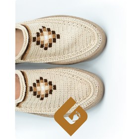 تصویر گیوه طرح خشتی خاکی 