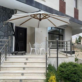 تصویر چتر پایه کنار نانو 