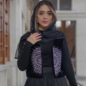 تصویر جلیقه دایره آبی 