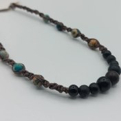 تصویر گردنبند مهره های سنگی 