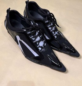 تصویر کتونی پاشنه 