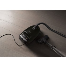 تصویر جاروبرقی میله مدل C3 ا Miele C3-Complete-Black Vacuum Cleaner Miele C3-Complete-Black Vacuum Cleaner