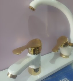 تصویر شیرآلات آئس سفید طلایی مدل دیبا 