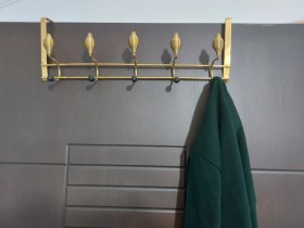 تصویر آویز پشت دری 