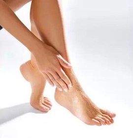 تصویر اسکراب پا فیت آپ هندوانه و خیار اوریفلیم ا FEET UP Foot Scrub Oriflame FEET UP Foot Scrub Oriflame