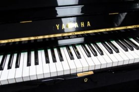 تصویر پیانو آکوستیک یاماها مدل Yamaha U2H 