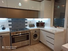 تصویر کاشی بین کابینتی سایز ۱۰ در ۳۰ 