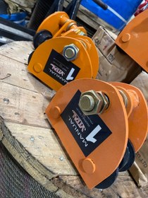 تصویر ترولی دستی ساده ویتال ظرفیت ۱ تن 