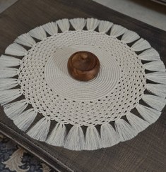 تصویر رومیزی مکرومه گرد قطر ۶۰ سانت رنگ شیری 