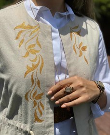 تصویر وست الیاف طبیعی با نقاشی دست زنانه Natural fiber fabric hand painted vest