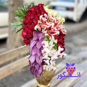 تصویر جام گلدان جهت عرض تبریک (ترکیب گلهای آنتریوم، رز، ارکیده) 