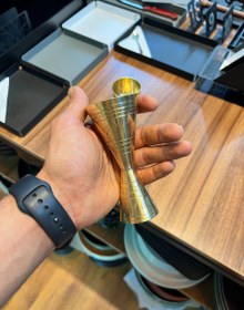 تصویر جیگر برنجی جیگر برنجی – ابزار بار سرد – ریختن سیروپ – کافی‌شاپ – تجهیزات کافی‌شاپ – بار سرد – اکسسوری کافه