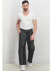 تصویر شلوار کار مردانه فیت مستقیم دو رنگ، خاکستری/مشکی برند diesel Men Straight Fit Two Tone Cargo Pants, Grey/Black