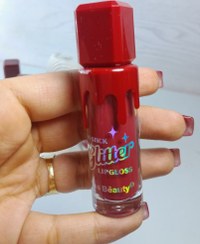 تصویر رژ جامد شاین دار - قرمز 