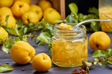 تصویر مربای به (1کیلویی)خانگی شمالی(لطفا قبل از سفارش برای قیمت روز تماس بگیرید) Homemade Quince Jam (1 kg) from Northern Iran