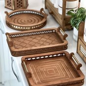 تصویر سینی چوبی گرد و مستطیل با دسته نرده طلایی - مربع 