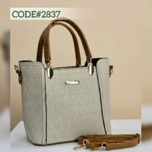 تصویر فروشگاه کیف و کوله شیک سال