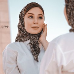 تصویر وینتیج اسکارف بُته جِقّه 