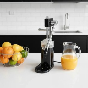 تصویر آبمیوه گیری 