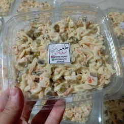 تصویر سالاد ماکارانی خانگی با ژامبون مرغ و قارچ کاملا سالم و بهداشتی (200گرمی) 