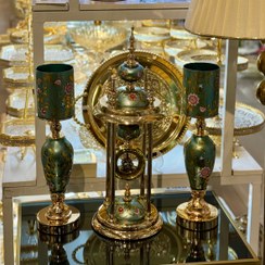 تصویر ساعت و شمعدان طلا کوب - سبز 