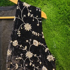 تصویر جلیقه مشکی منجوق دار 