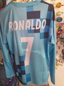 تصویر لباس فوتبال رونالدو رئال مادرید ۲۰۱۷ آستین بلند 