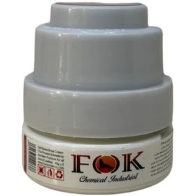 تصویر واکس سفید کننده کفش 