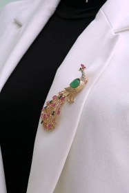 تصویر کد A-157 | گل‌سینه طاووس 