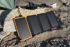 تصویر پاوربانک خورشیدی تاشو ظرفیت 20000mah 