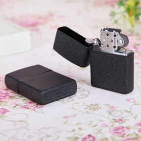 تصویر فندک زیپو (zippo)طرح ساده بنزینی 