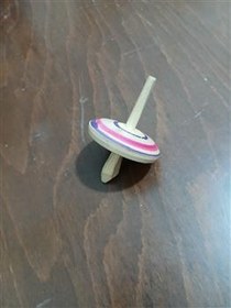 تصویر فرفره چوبی قدیمی 