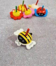 تصویر فرفره چوبی زنبور 