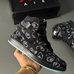 تصویر کتونی نایک ایر جردن 1 رترو کاز سایز ۴۰ تا ۴۵ Jordan 1 Retro Kaws - سایز ۴ Jordan