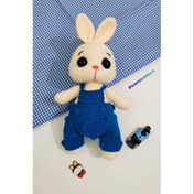 تصویر خرگوش بافتنی پسر ( لباس آبی پفکی ) 