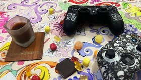 تصویر زیرلیوانی بازی game of thrones 