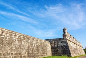 تصویر عکس با کیفیت از دیوار قلعه 