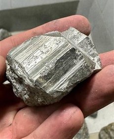 تصویر پیریت آینه ای 