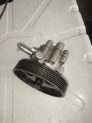 تصویر پمپ هیدرولیک پژو ۴۰۵ موتور TU5 استوک اصلی | بدنه چدنی و آلومینیومی تست‌شده 